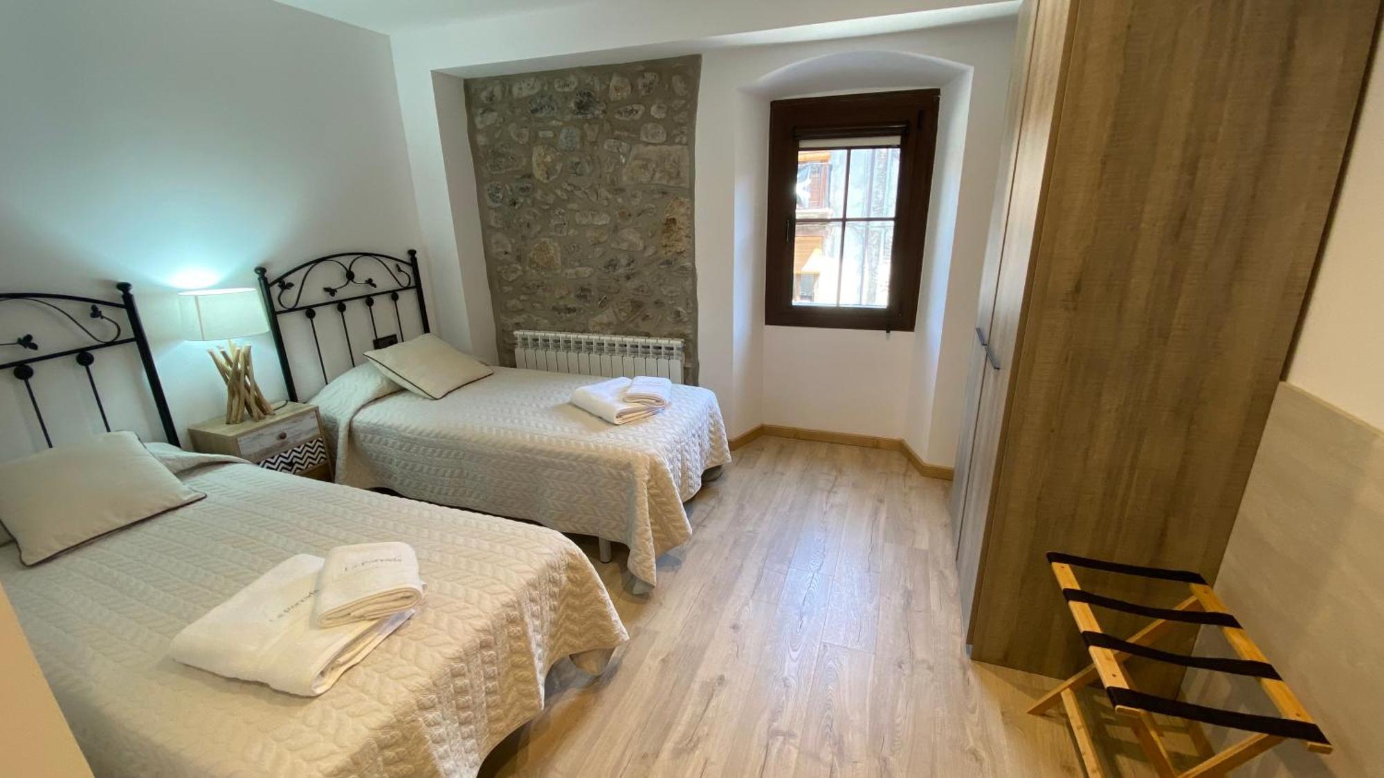 Pis Turistic De 170 M2 A La Placa Porxada De Bagá Εξωτερικό φωτογραφία